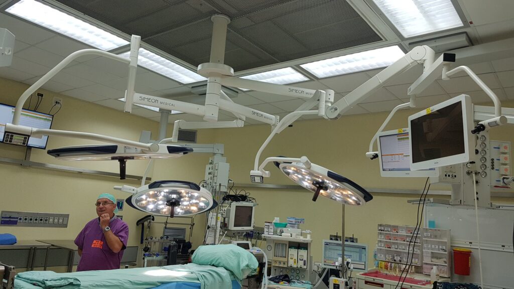 מנורת ניתוח סימאון